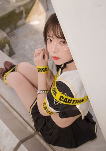 久久精品giga女战士_午夜在线观看完整版