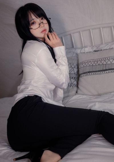肚脐电影完整版免费播放_1080P免费观看