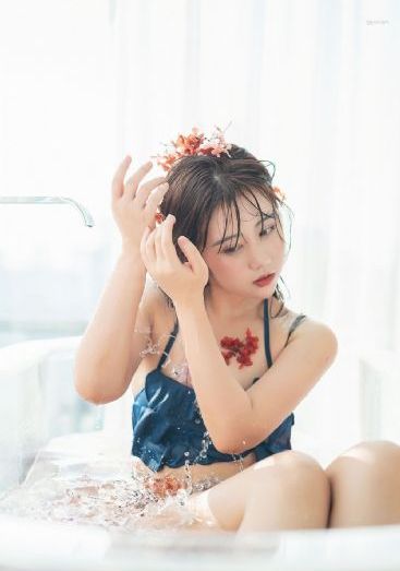 人人玩人人添人人澡免费_正片免费观看