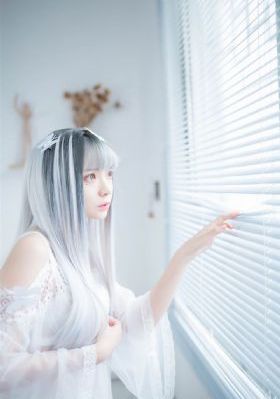 美女把尿口扒开让男人爽视频_高清完整版观看